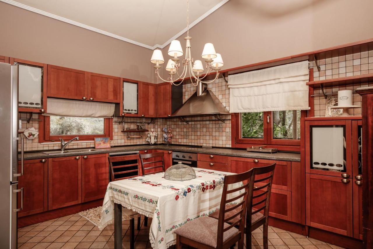 Villa Loridis Прінос Екстер'єр фото
